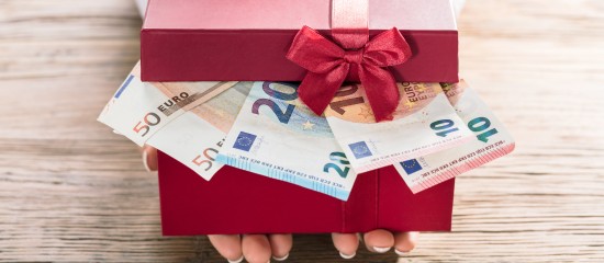 Des donateurs moins nombreux mais plus g&eacute;n&eacute;reux