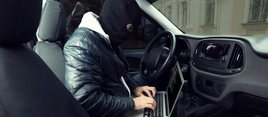 Vol de voiture : zoom sur le &laquo; mouse jacking &raquo;