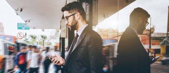 Gr&egrave;ves&nbsp;: les applications qu&rsquo;il faut installer sur son smartphone