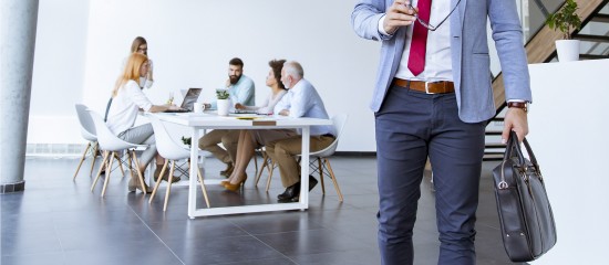 Retrait d&rsquo;un associ&eacute; d&rsquo;une SCP et participation aux charges