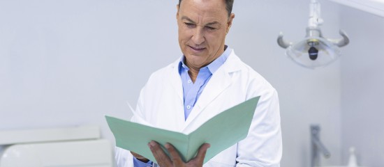 Les professionnels lib&eacute;raux n&rsquo;ont pas de relation &laquo;&nbsp;commerciale&nbsp;&raquo;&nbsp;!