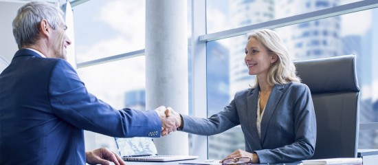 Quand une soci&eacute;t&eacute; est engag&eacute;e par un salari&eacute; agissant comme son mandataire