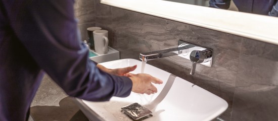 Les employeurs peuvent temporairement couper l&rsquo;eau chaude