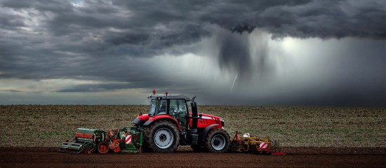 Une aide exceptionnelle pour les agriculteurs victimes des intemp&eacute;ries