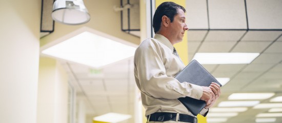L&rsquo;instauration &agrave; titre exp&eacute;rimental de tribunaux des activit&eacute;s &eacute;conomiques