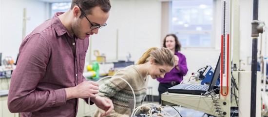 Quel &acirc;ge pour les jeunes entreprises de croissance&nbsp;?