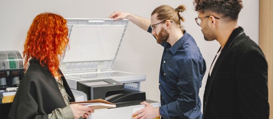 Notion de non-professionnel appliqu&eacute;e &agrave; une association